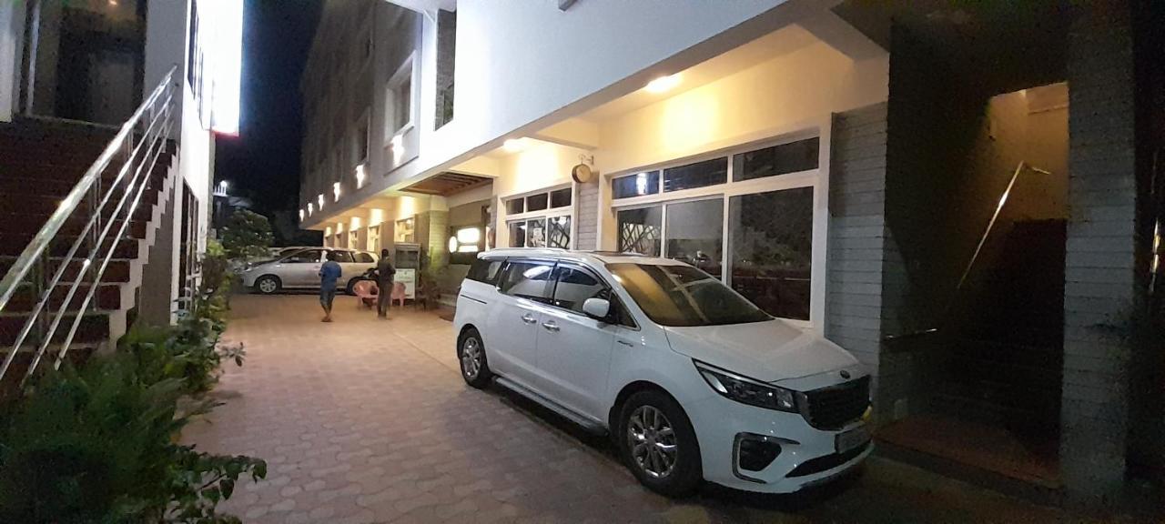 Hotel Golden Sand Velankanni Exterior photo